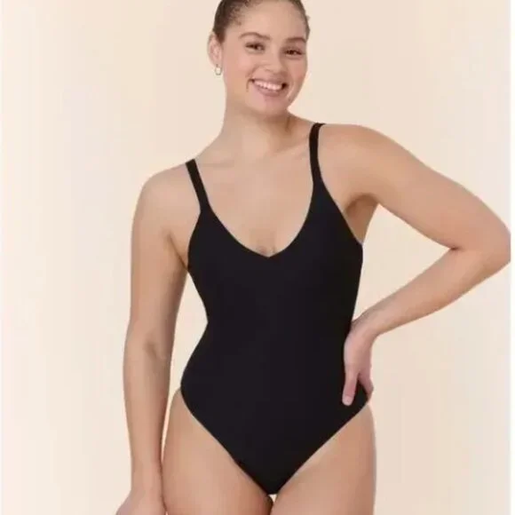 Andie The Marco One Piece Swimsuit Black Size Small Minimalist Vacation Resort - Picture 1 of 10